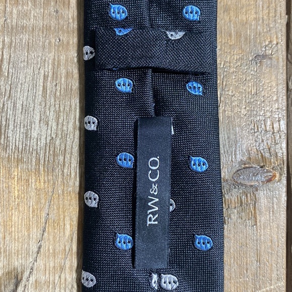 RW & Co Tie - Picture 3 of 3